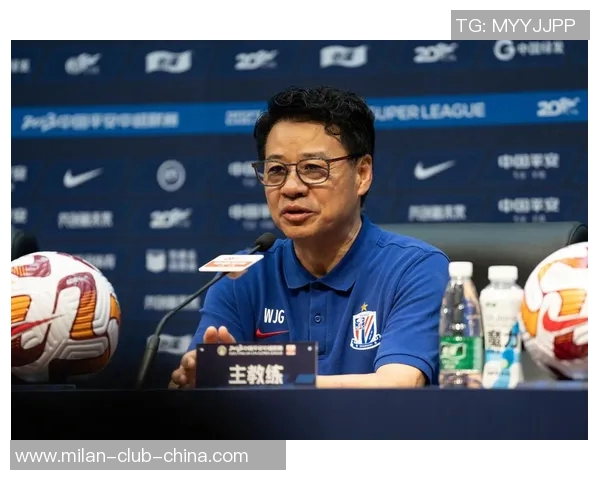 广东足球队教练的战术创新与球队发展之路探讨